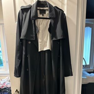BANANA REPUBLIC BLACK TRENCH COAT SIZE MEDIUM